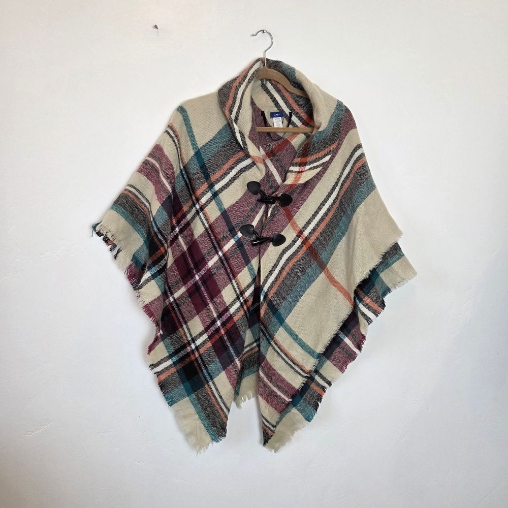 Apt.9 Plaid Poncho Shawl Fringe Toggle Old Money Quiet Luxury Preppy Academia